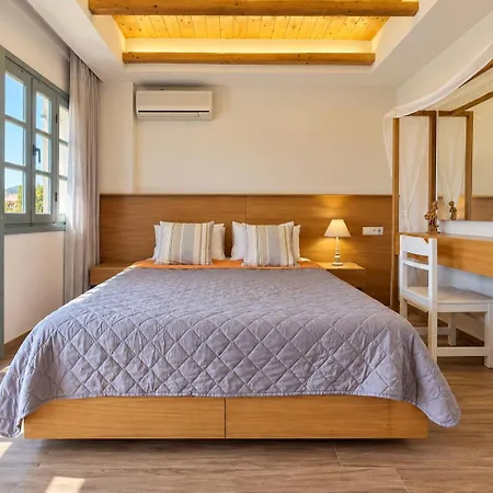 Riviera - Waterfront Apartahotel